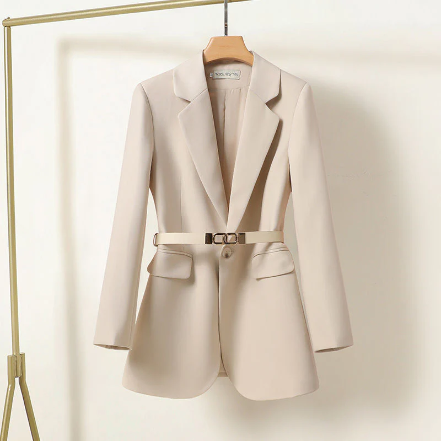 Chic Women's Blazer | Modern Elegance & Effortless Style