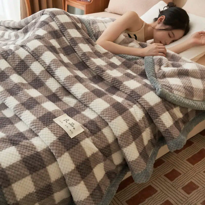 JUANNAI Sherpa Fleece Throw Blanket – Reversible, Soft & Fluffy Plaid